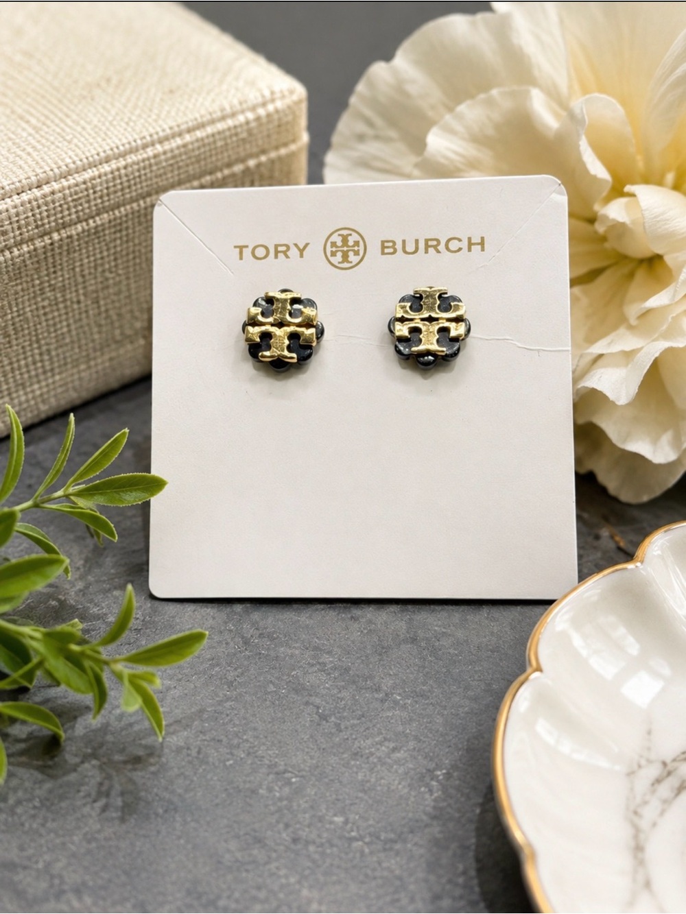 TORY BURCH GOLD BLACK LOGO STUD EARRINGS LIGHTWEIGHT DESIGNER FASHION CHIC